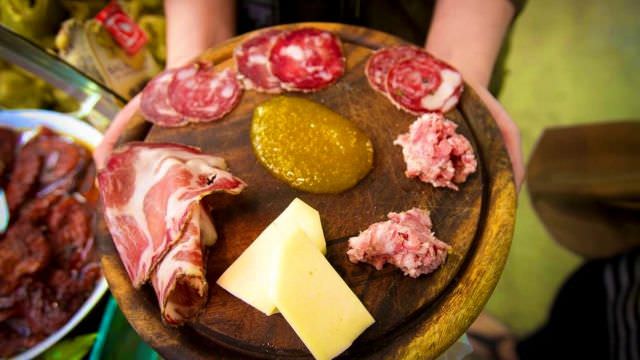 A small sample dish highlighting the wonderful cured meats we sample throughout our Tuscan adventures in Chianti